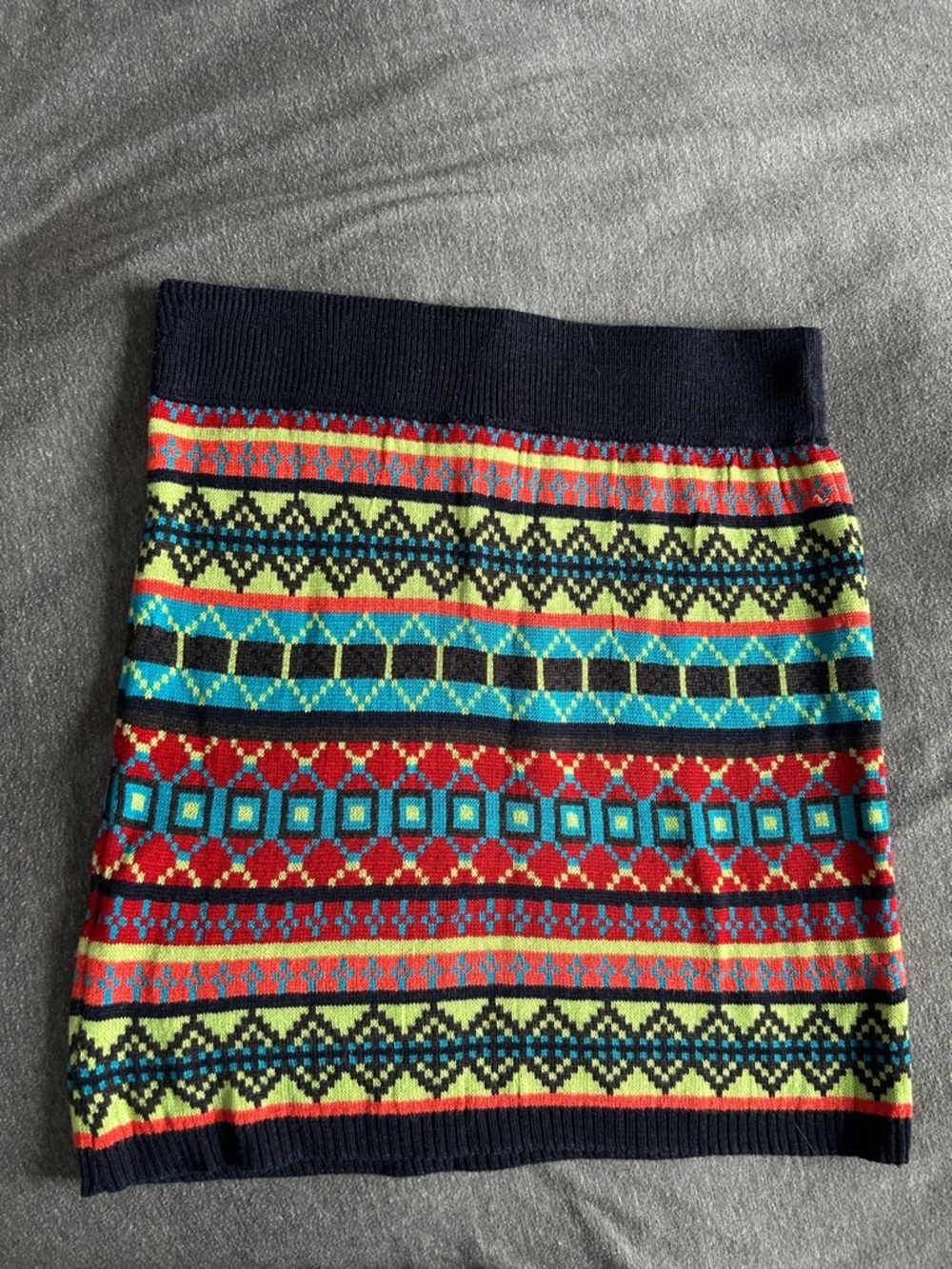 Multicolor Geometric Knit Mini Skirt with Navy Waistband